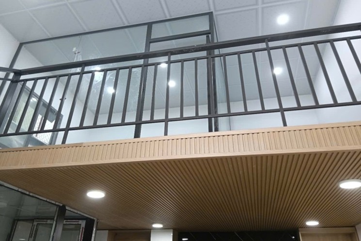 ♥ Nhà Ông Ích Khiêm gần Cầu Rồng, kiệt rộng, gần 30m2, gác lửng mới đẹp, nhỉnh 2 tỷ