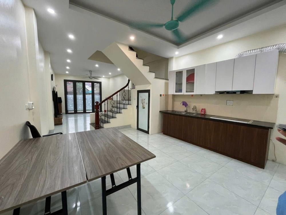 Căn Nhà 4,5 Tầng Full Nội Thất, Kim Hoàng Vân Canh - Giá Tốt, Vị Trí Đắc Địa