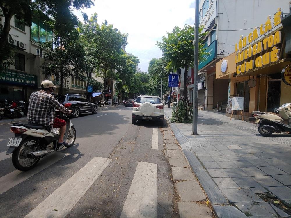 Bán nhà mặt phố Ngô Thì Nhậm - 230m2 - Mặt tiền 8m - Giá 180 tỷ
