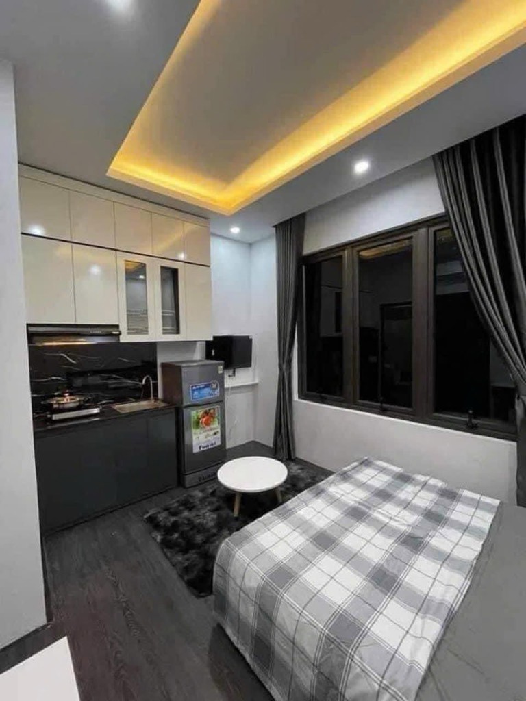 Cho Thuê Lô Góc Hoàng Hoa Thám, Ba Đình - 70m2 - Ngõ Thông - Kinh Doanh Tốt