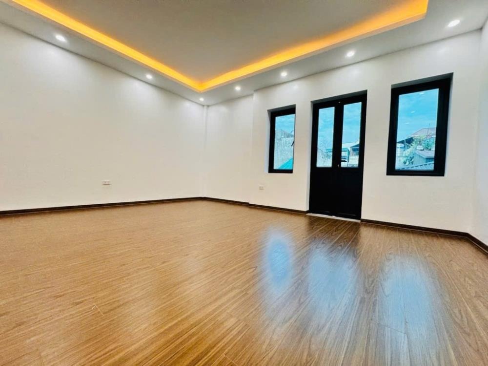 Nhà 5 Tầng Kim Mã, Ba Đình - 8.95 Tỷ - Vị Trí Đẹp, Thông Thoáng