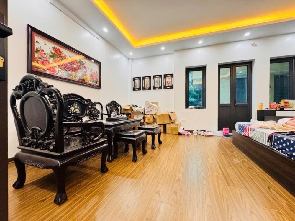 Nhà 5 Tầng Kim Mã, Ba Đình - 8.95 Tỷ - Vị Trí Đẹp, Thông Thoáng
