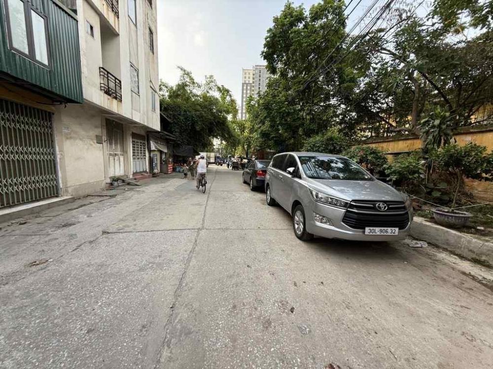 Nhà Phố Đại La - 144m2 - Mặt Tiền 7.3m - Kinh Doanh Đắt - Giá 14.5 Tỷ
