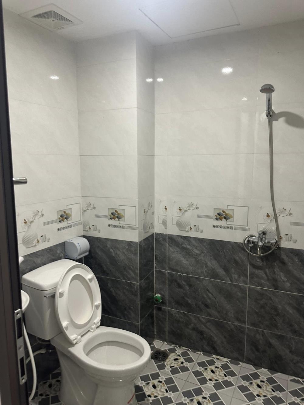Nhà 4.5 Tầng Đại Từ - 50m Ô Tô - Giá Tốt Đầu Tư/Ở
