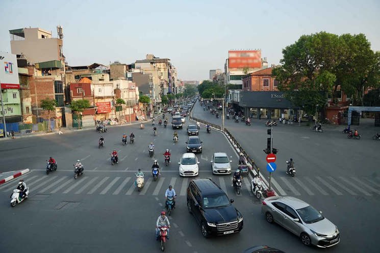 MẶT PHỐ THÁI HÀ – 66M² x 6 TẦNG – DÒNG TIỀN 100TR/THÁNG - VỈA HÈ ĐÁ BÓNG