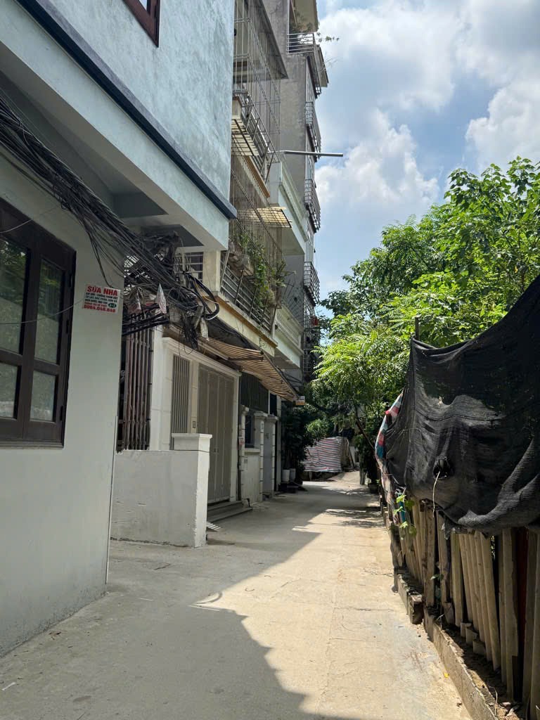 Bán nhà Hoàng Hoa Thám, Ba Đình - 45m², Giá 11.8 tỷ - Vị Trí Đắc Địa