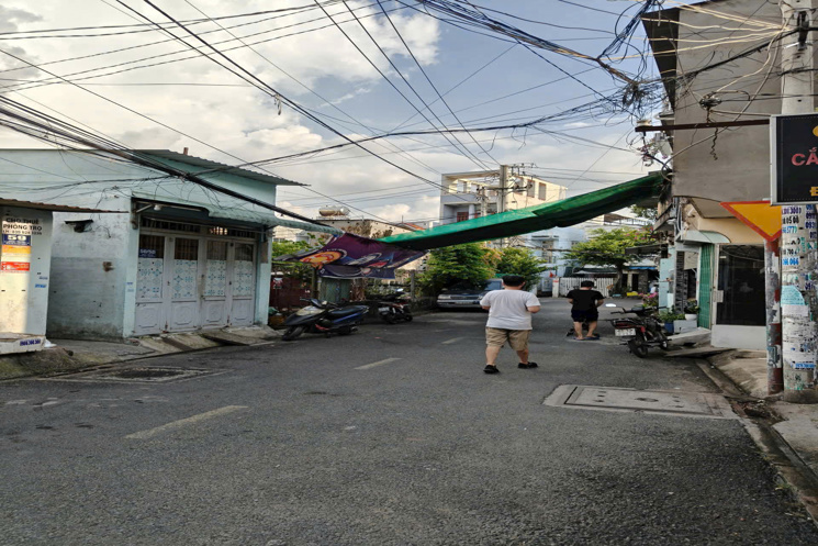 BIỆT THỰ VƯỜN GẦN 1000M² – MẶT TIỀN NHỰA TRUNG CHÁNH, HÓC MÔN