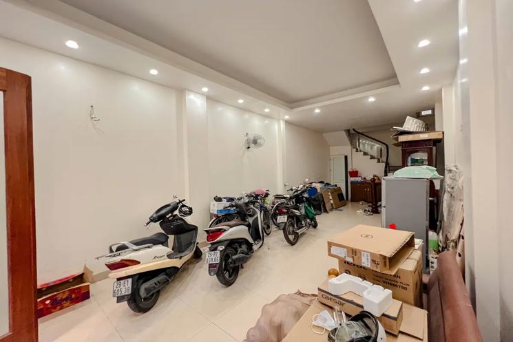 BÁN NHÀ RIÊNG Ô TÔ QUA Phố Bồ Đề 47m2 X 5 tầng, mặt tiền 4m 12.9 tỷ Long Biên