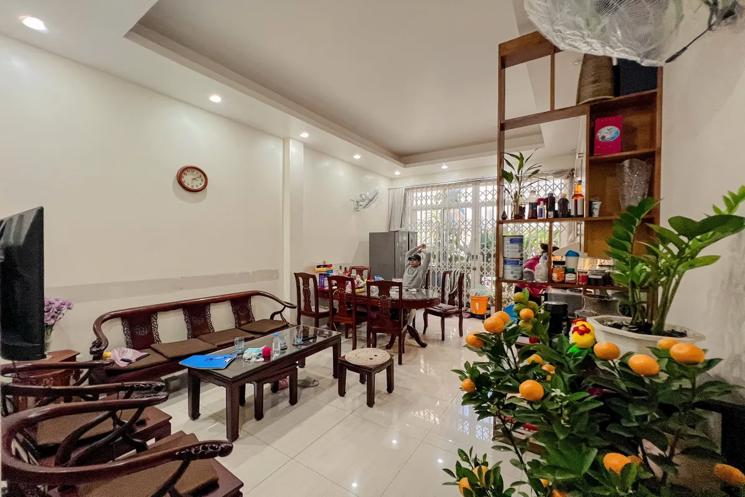 BÁN NHÀ RIÊNG Ô TÔ QUA Phố Bồ Đề 47m2 X 5 tầng, mặt tiền 4m 12.9 tỷ Long Biên