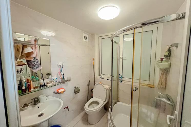 BÁN NHÀ RIÊNG Ô TÔ QUA Phố Bồ Đề 47m2 X 5 tầng, mặt tiền 4m 12.9 tỷ Long Biên