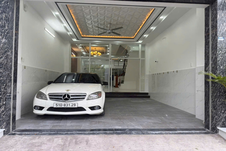 Bán nhà đẹp 4 tầng ,gần huỳnh tấn phát quận 7 nhà bè ,đường oto 8m