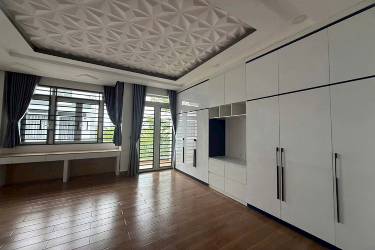Bán nhà đẹp 4 tầng ,gần huỳnh tấn phát quận 7 nhà bè ,đường oto 8m