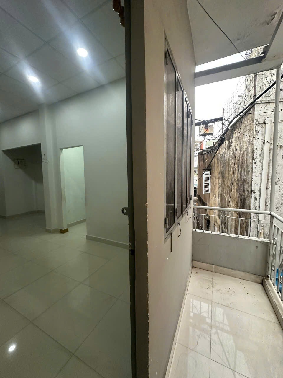 Bán nhà 2 tầng, giá tốt tại Vĩnh Viễn, Quận 10 - Vị trí đắc địa, thông thoáng