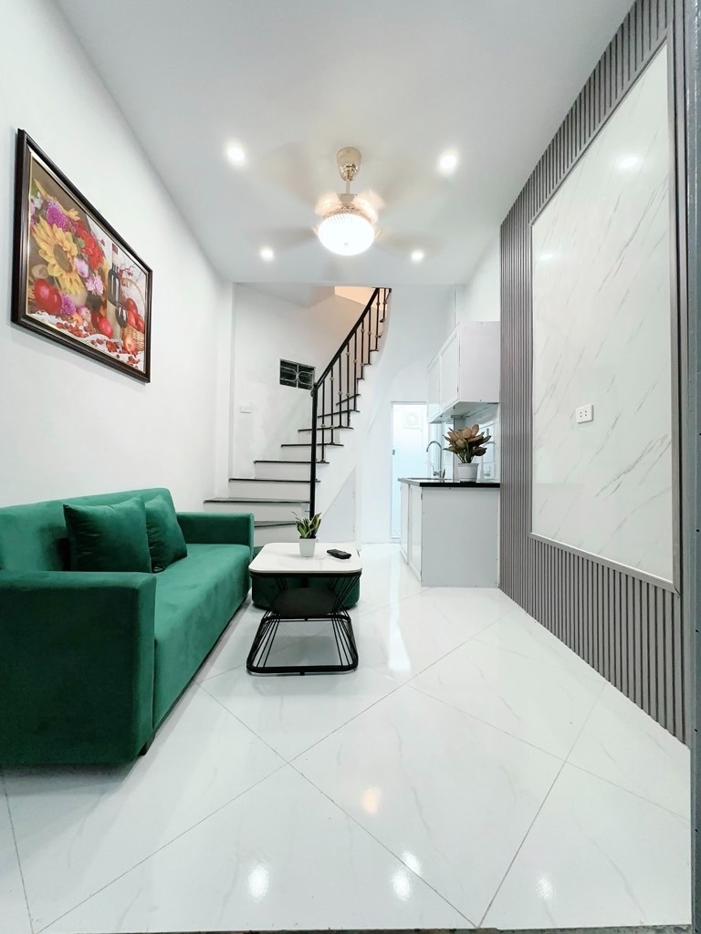 Bán nhà ngõ 523 Minh Khai, Hai Bà Trưng: 16m², 4 Tầng, Giá 1.98 Tỷ