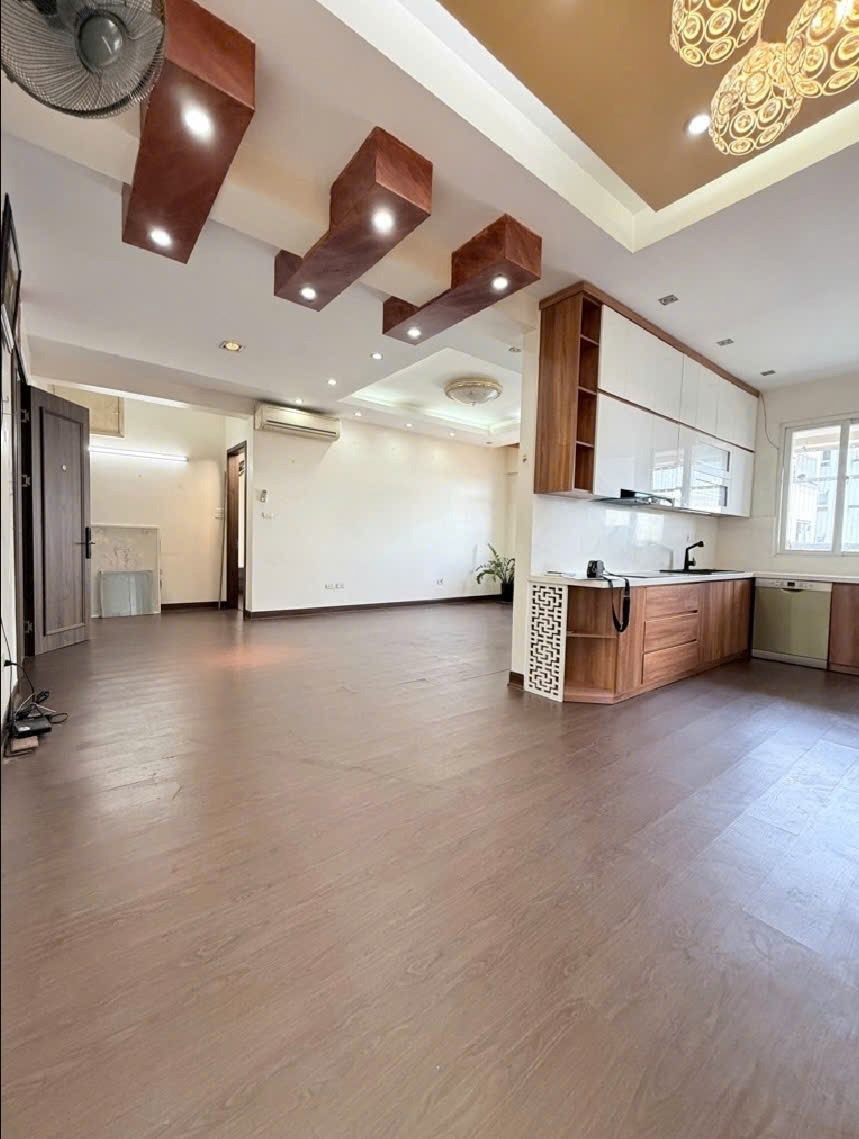 Bán căn hộ chung cư 229 Phố Vọng - 120m2, 3PN, View Đẹp, Giá Tốt