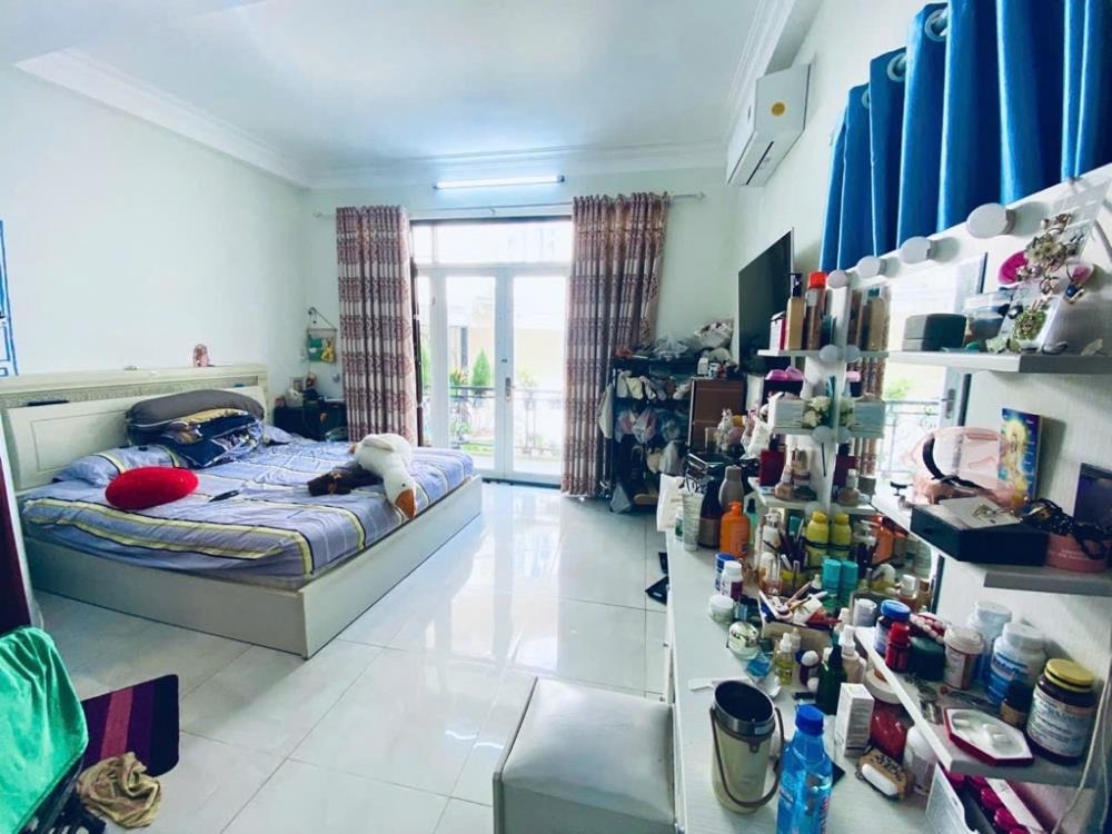 Nhà Quận 10 - Gần ĐH Bách Khoa HCM - 40m2, 2 Tầng, Hẻm Xe Hơi - Giá 8.55 Tỷ