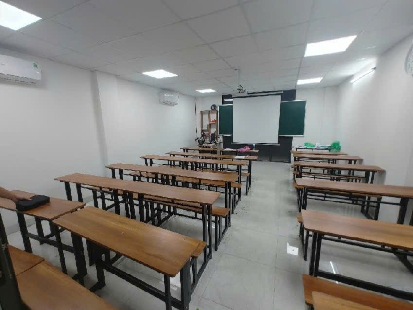 Bán nhà phố Yên Lạc 8 tầng, thang máy, đa năng - 25 tỷ