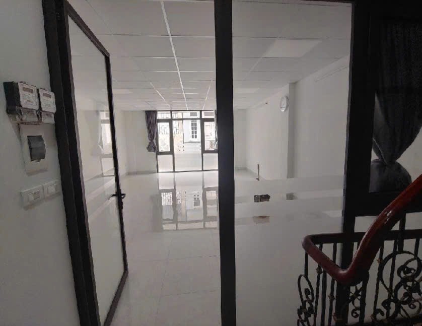 Bán nhà phố Yên Lạc 8 tầng, thang máy, đa năng - 25 tỷ