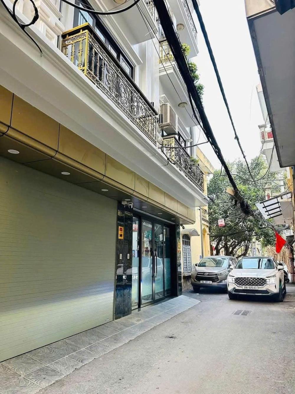 Bán nhà phố Yên Lạc 8 tầng, thang máy, đa năng - 25 tỷ