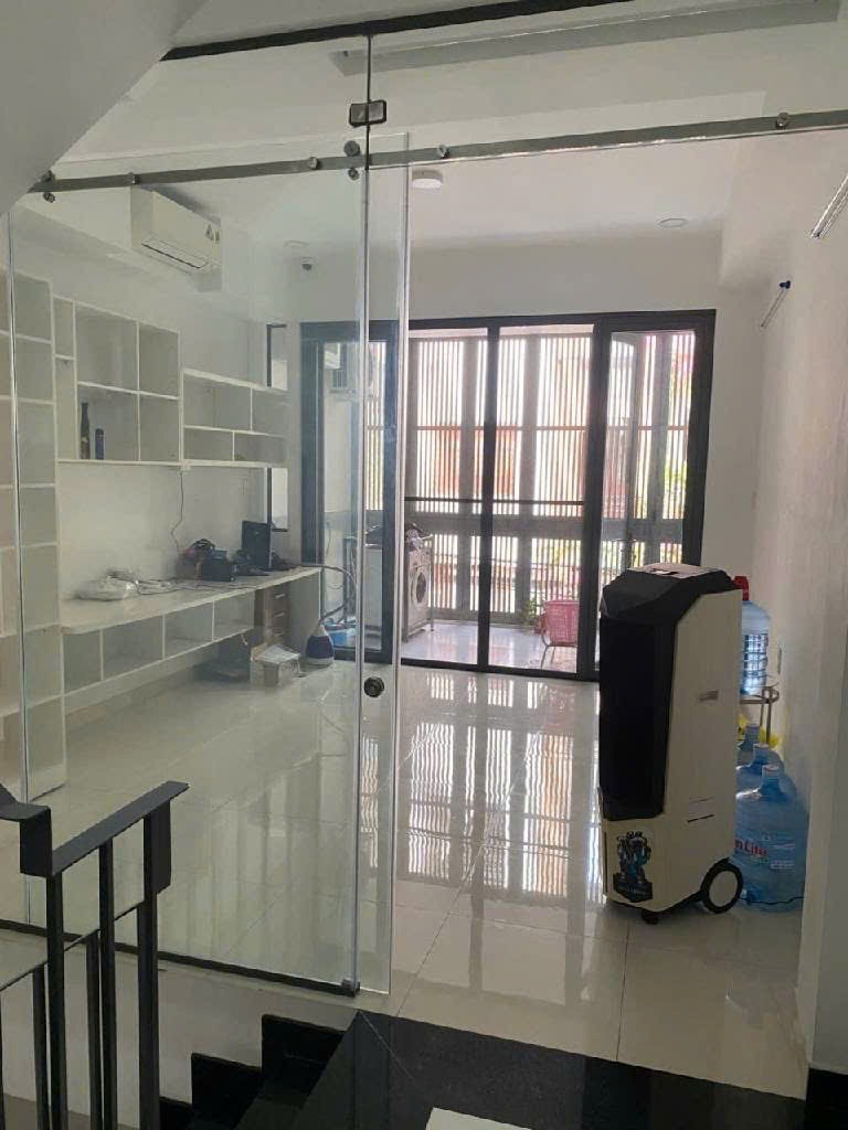 Bán Nhà HXH Quận 7 - 60.5m2 - 3PN - Giá 11.2 Tỷ - Vị Trí Đắc Địa