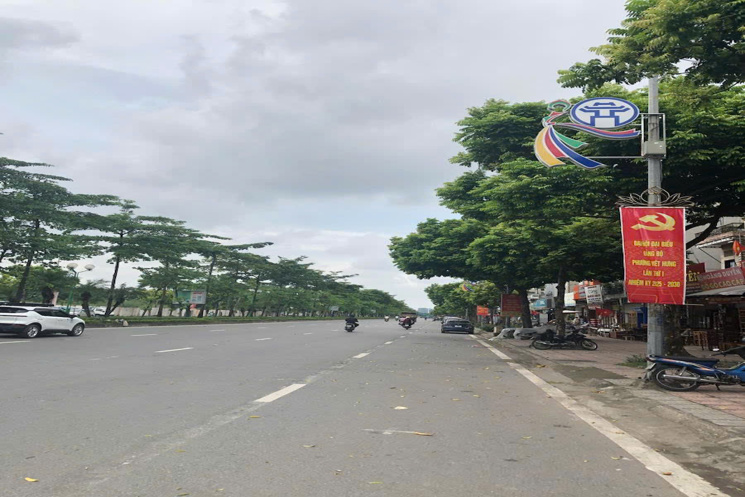 MẶT PHỐ NGÔ GIA TỰ - VỈA HÈ RỘNG - KINH DOANH TỐT