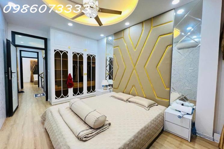 Đặng Tiến Đông 67m 5 tầng 13.88 tỷ ô tô đỗ cổng vip 0986073333