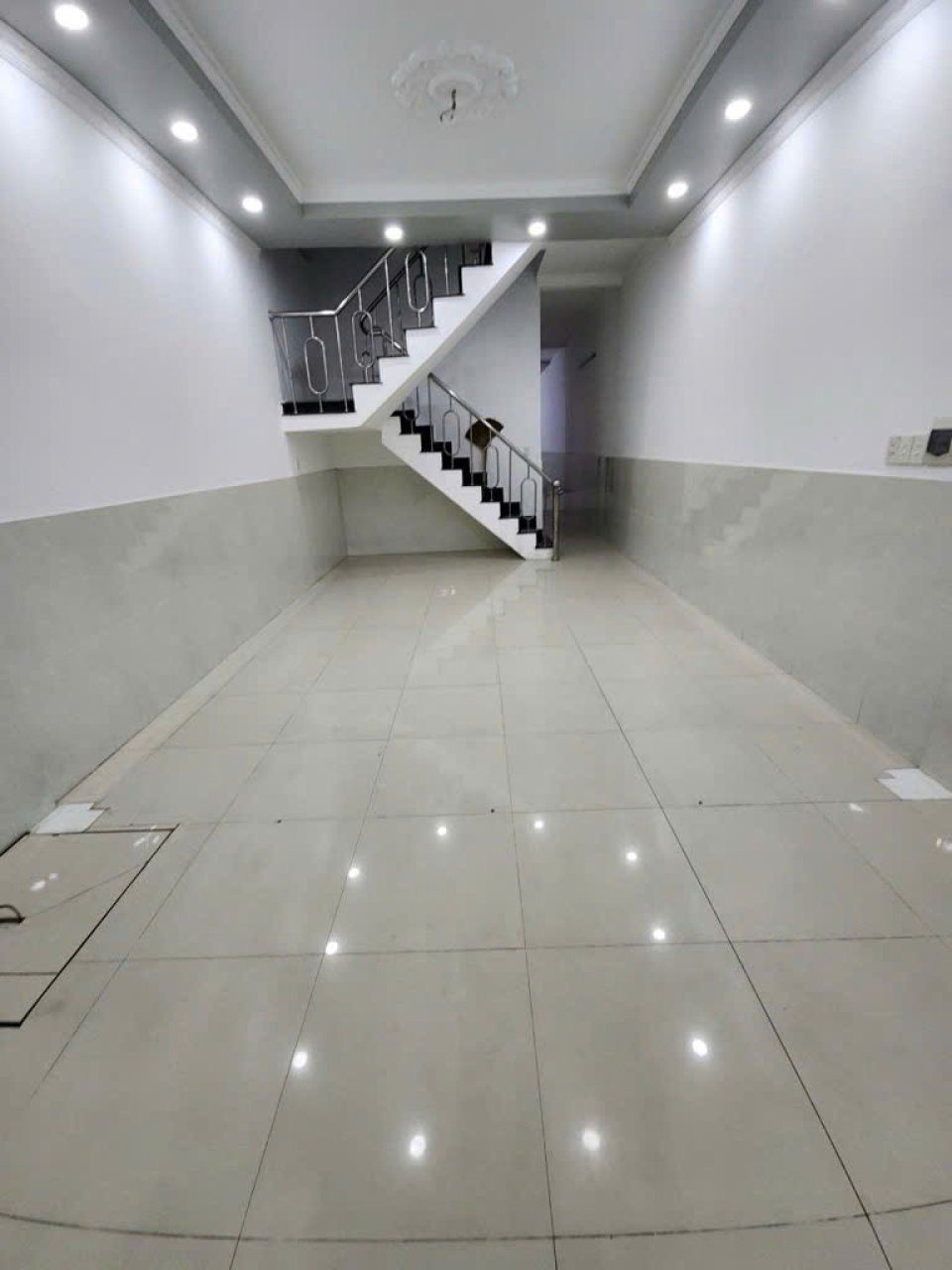 Nhà Vuông 2 Tầng, Hẻm Xe Tải - 88m2 Bùi Văn Ngữ, Quận 12 - Giá 5.8 Tỷ