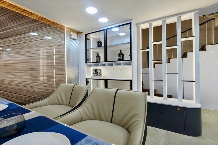 Nhà mới 3 tầng, Vuông, 32m2 – Phan Xích Long PN