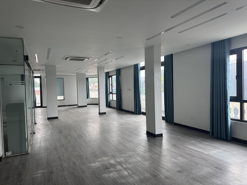 Bán nhà phố Yên Xá, Thanh Trì - 7 Tầng, Lô Góc 2 Mặt Tiền - Giá 83 Tỷ