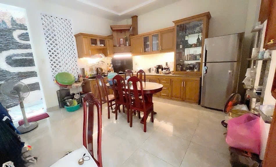 Nhà Rộng Rãi, Yên Tĩnh 110m2 - 14 Tỷ - Vị Trí Đắc Địa