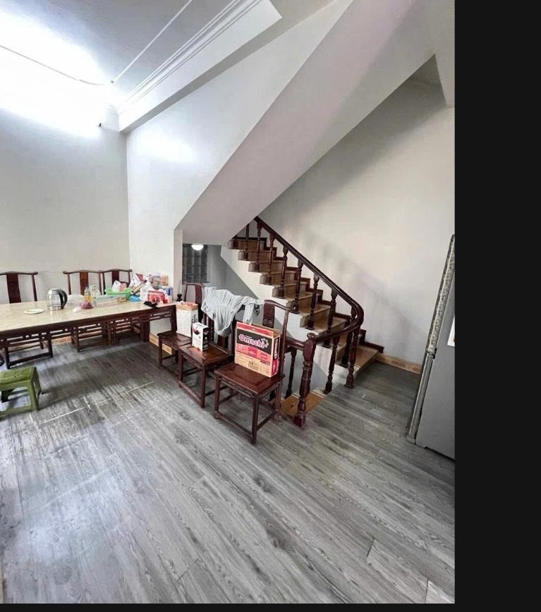 Bán nhà phố cổ Ba Đình 101m2, 4 tầng, lô góc 3 mặt thoáng, ô tô tránh - Giá Tốt
