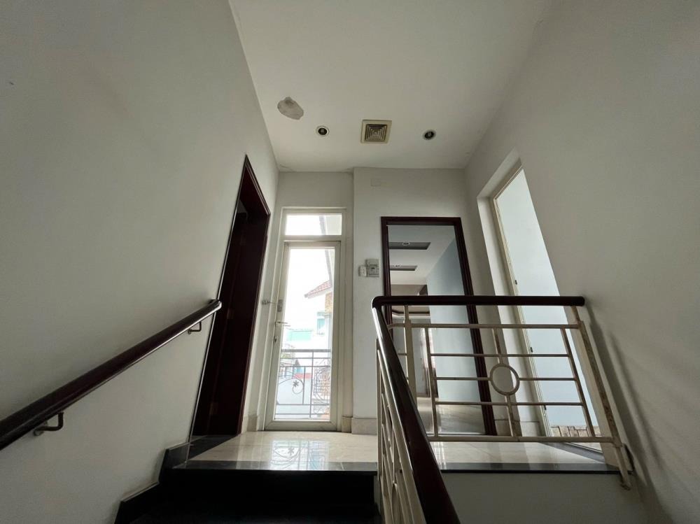 Bán nhà 19/17 Hoàng Hoa Thám, Tân Bình (9x16) - 3 Tầng, Vị Trí Đắc Địa