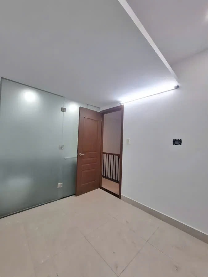 Nhà Mặt Tiền Lê Sát - 4 Tầng - Kinh Doanh Đỉnh Cao - 8.35 Tỷ