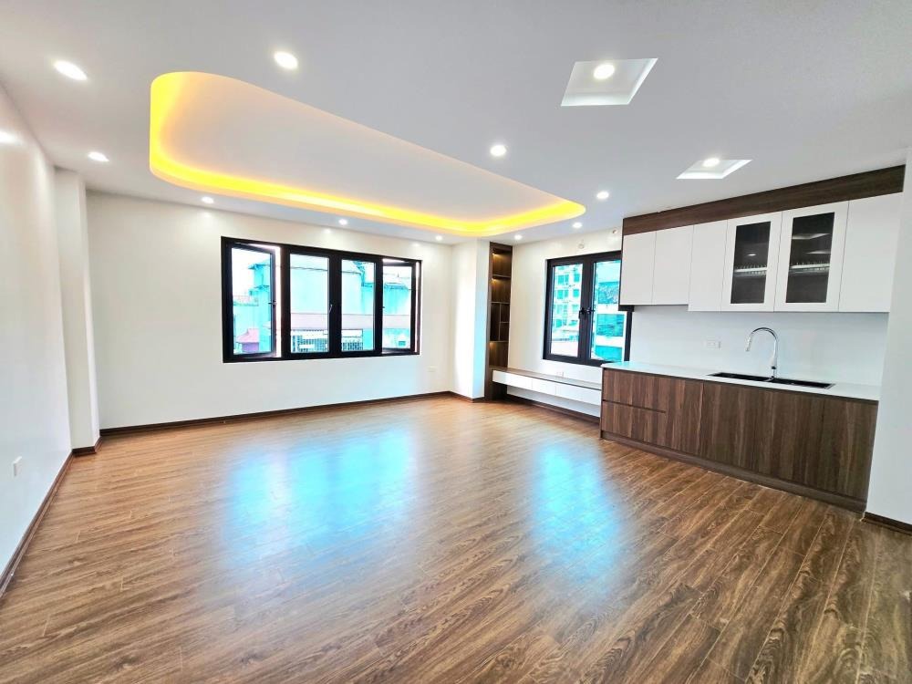 🏠Văn Cao, Ba Đình - Nhà 7 Tầng, Mặt Tiền Rộng, Ô Tô Vào Nhà