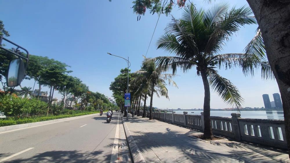 Bán Đất Tây Hồ Xuân La - 130m² - Giá 21 Tỷ - Đầu Tư Căn Hộ Dịch Vụ