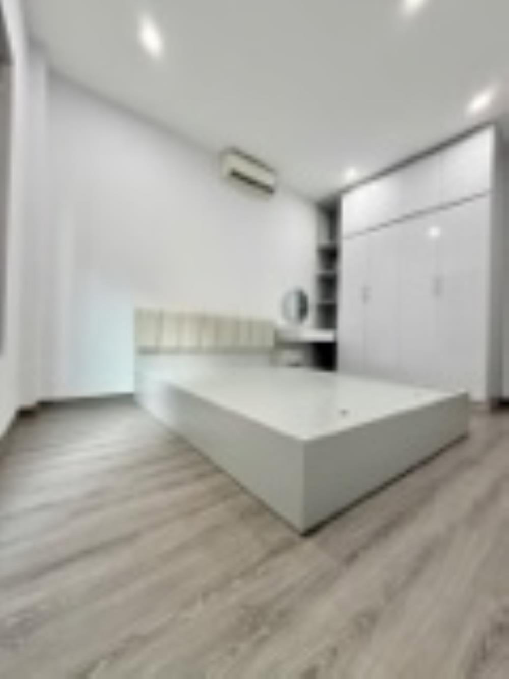 Nhà Mới Full Nội Thất, Hai Bà Trưng - Giá 5.7 Tỷ, Vị Trí Đắc Địa