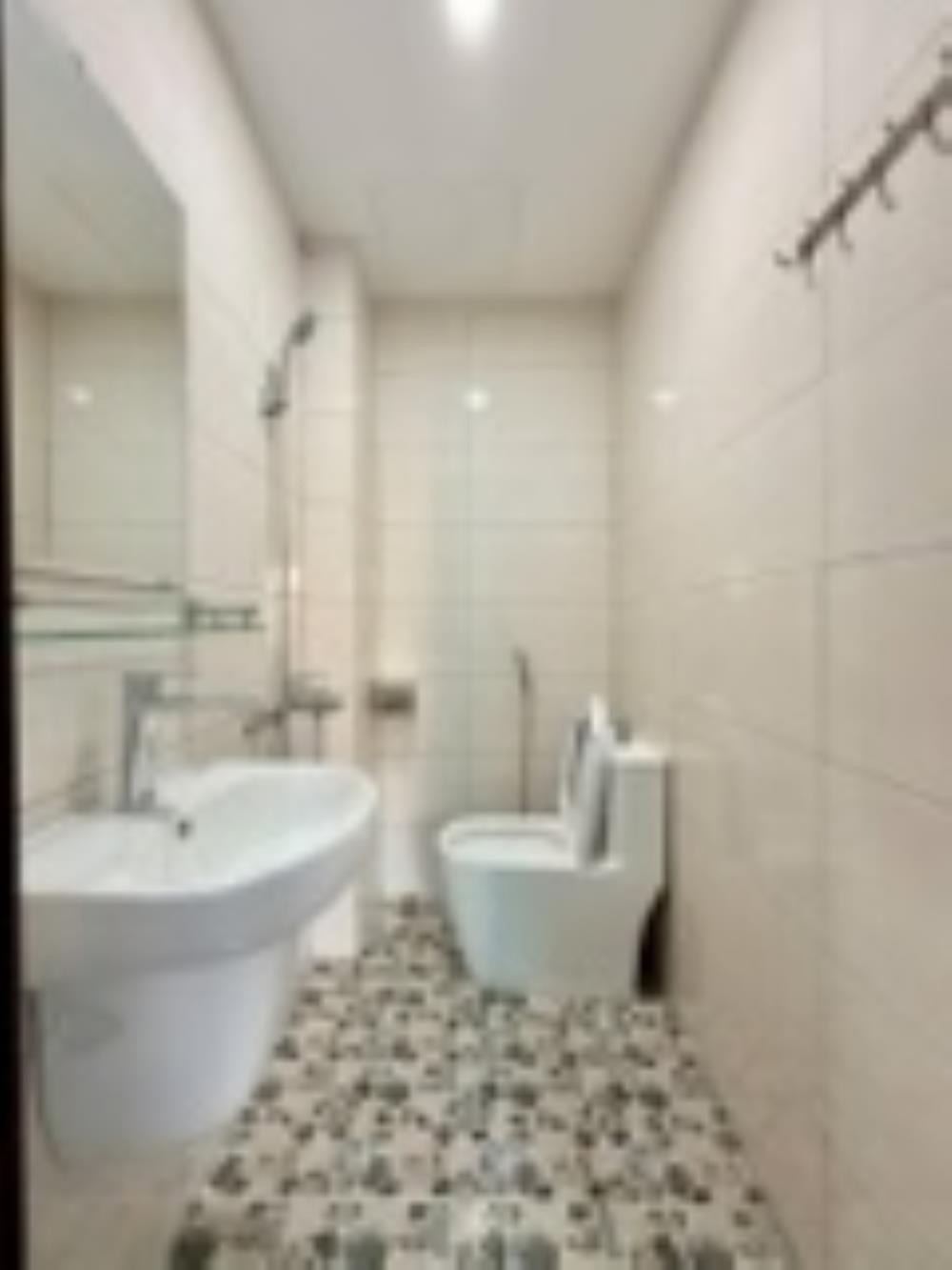 Nhà Mới Full Nội Thất, Hai Bà Trưng - Giá 5.7 Tỷ, Vị Trí Đắc Địa