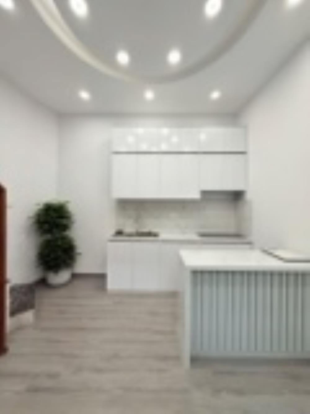 Nhà Mới Full Nội Thất, Hai Bà Trưng - Giá 5.7 Tỷ, Vị Trí Đắc Địa