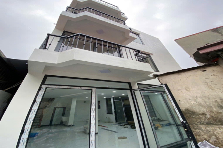 Nhà Tây Hồ trích Sài 91m, 4 tầng, Nhà xây chắc chắn full đồ!