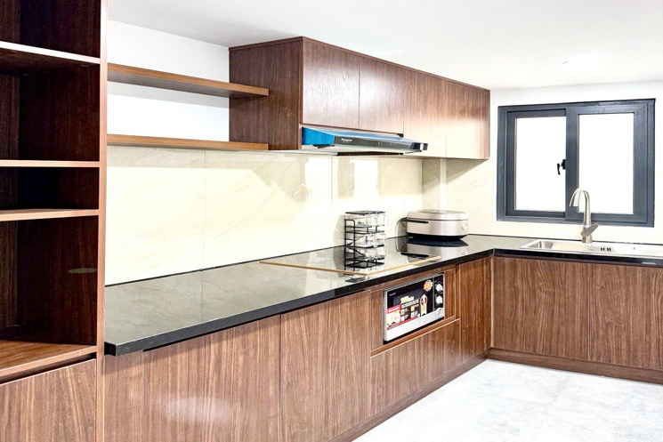 5 Tỷ nhỉnh: VĨNH VIỄN Quận 10, 3mx11m, 4 tầng 4 Phòng ngủ Full nội thất Ở ngay Thuê liền 0933910039