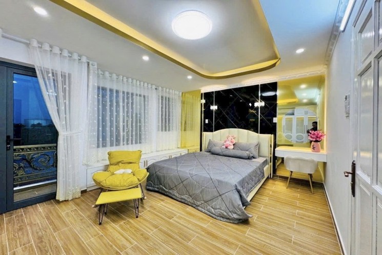 Bán Nhà 96m2 (5x19.3) 4 Tầng Full Nội Thất – Đường 6m – Cách Phú Mỹ Hưng 5 Phút – Giá 9.2 Tỷ