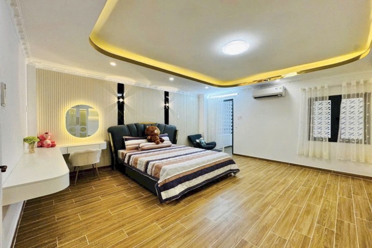 Bán Nhà 96m2 (5x19.3) 4 Tầng Full Nội Thất – Đường 6m – Cách Phú Mỹ Hưng 5 Phút – Giá 9.2 Tỷ
