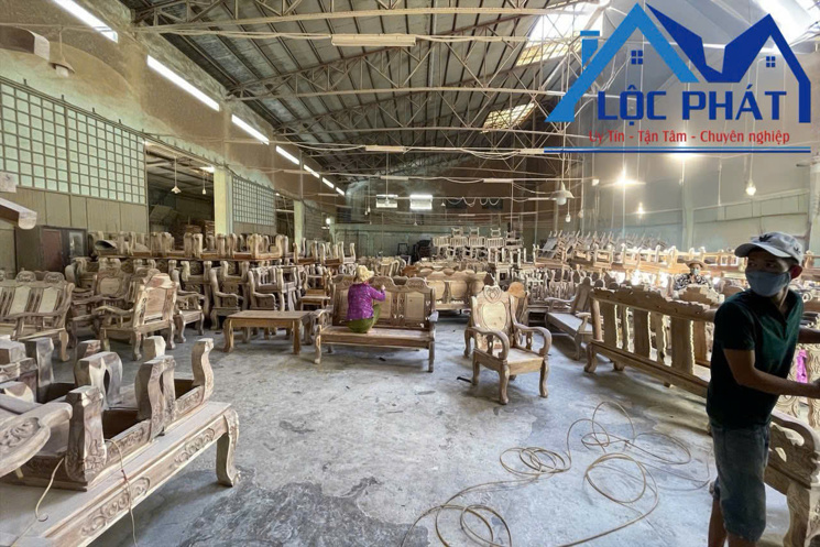 Bán xưởng 4000m2 full SKC Phường Long Bình, Đồng Nai giá 35 tỷ