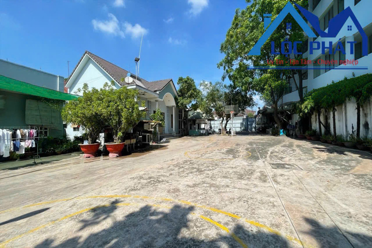 Bán xưởng 4000m2 full SKC Phường Long Bình, Đồng Nai giá 35 tỷ