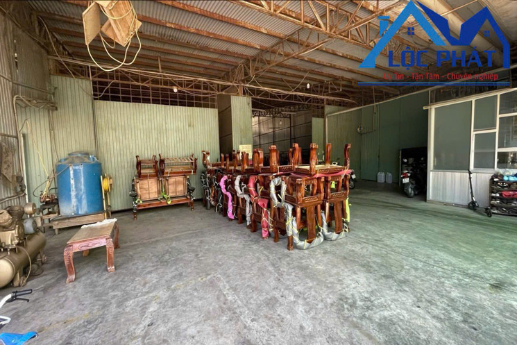Bán xưởng 4000m2 full SKC Phường Long Bình, Đồng Nai giá 35 tỷ
