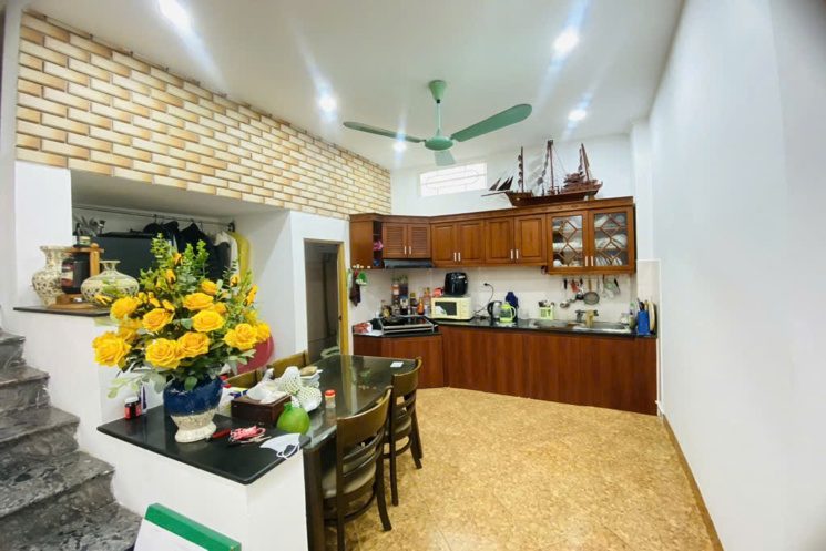 Nhà phân lô An Dương - dân xây - 40m oto tránh - phố kinh doanh tấp nập - giá nhỉnh 11 tỷ