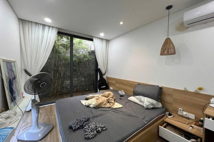 ♥ Mặt Tiền Hải Sơn, 122m2, ngang 5.5m, 3 tầng sân vườn hồ cá thoáng mát, 7.x tỷ