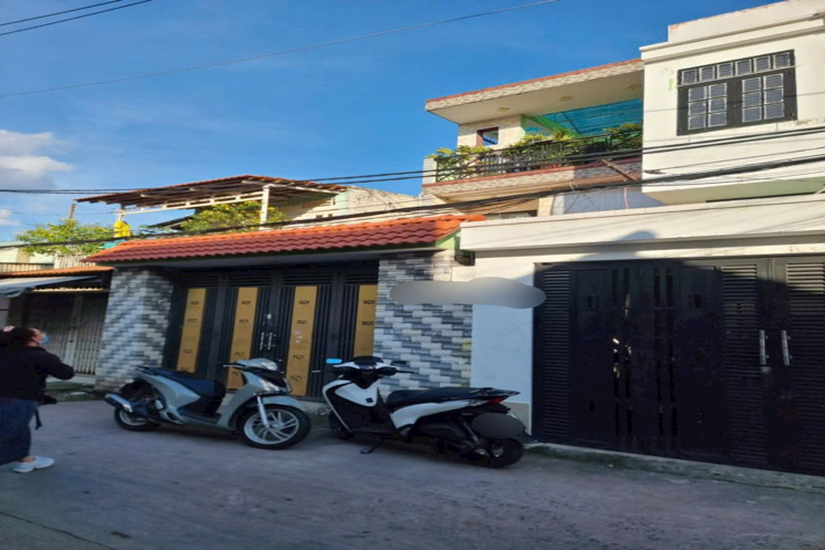 BÁN NHÀ CẤP 4 (5x30) MẶT TIỀN ĐƯỜNG ĐÔNG HƯNG THUẬN 06 – Q12