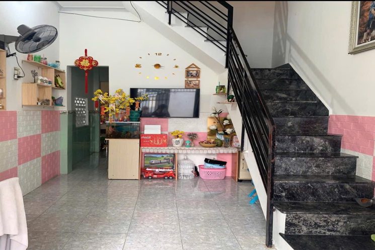 BÁN NHÀ CĂN GÓC 2 TẦNG HẺM HƯƠNG LÔ NGỌC HIỆP GIÁ 1TY8