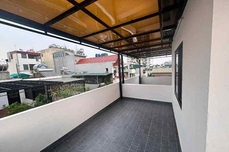 bán nhà Nguyễn Sơn- bệnh viện Tâm Anh, 6 tầng thang máy, gara, nở hậu, full nội thất